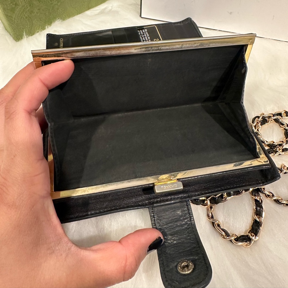 CHANEL Vintage Caviar Timeless ‘CC’ Wallet on Chain | # 2797727 - Picture 9 of 15